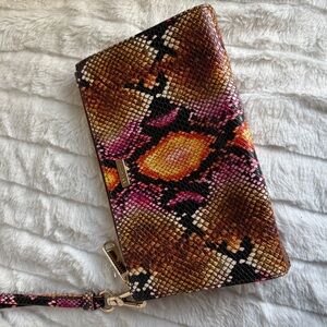 Stylish Multicolor Snake Print Women's Clutch